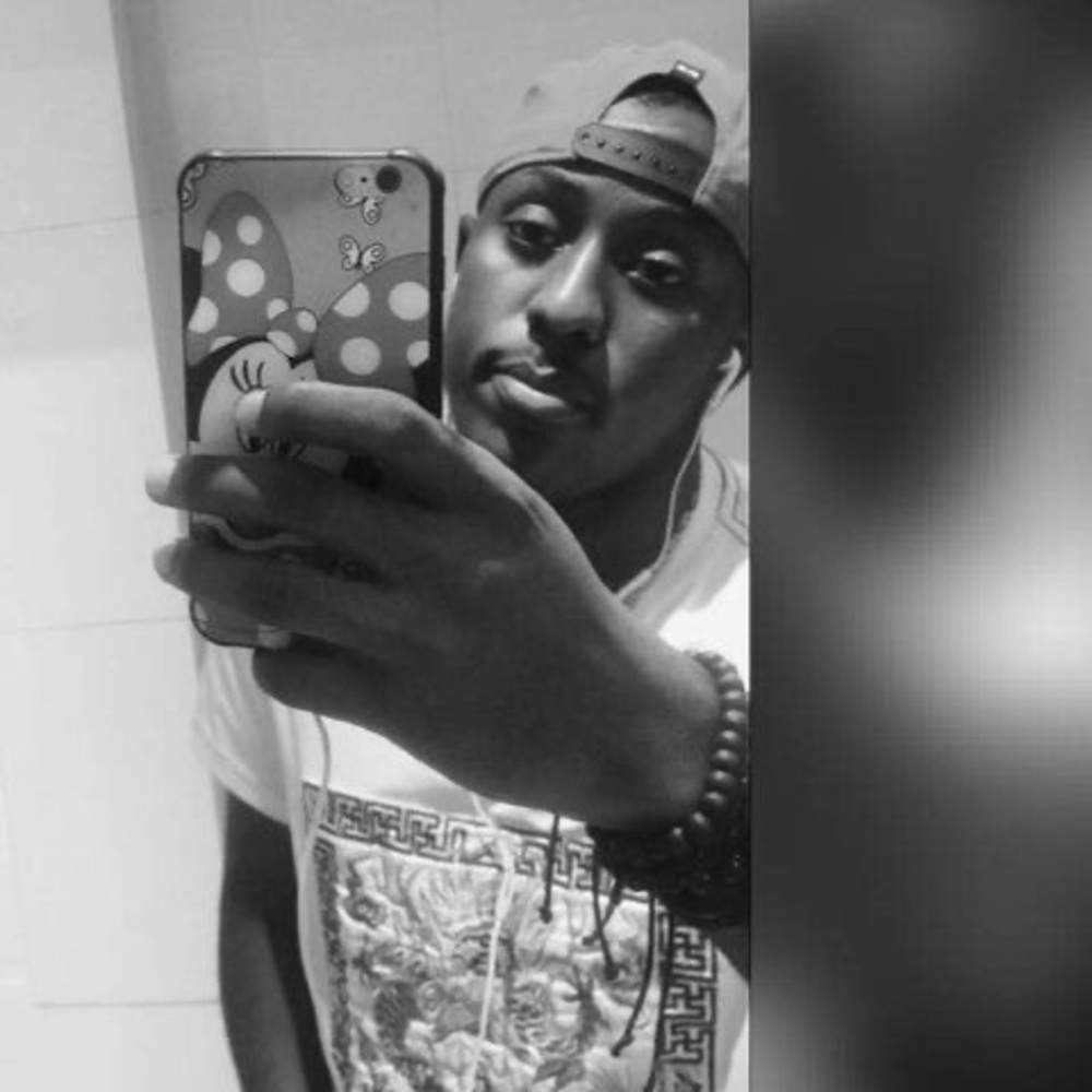 Meet your Posher, Nesly